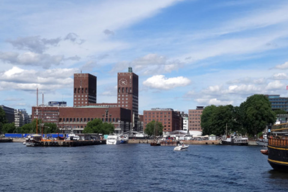 Oslo – Sehenswürdigkeiten: Akershus, Dom, Holmenkollen